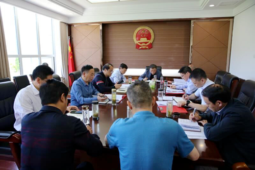 高明哲主持召開縣人大常委會黨組會議