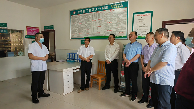 縣政協(xié)開展“加強(qiáng)農(nóng)村 社區(qū)醫(yī)療隊(duì)伍建設(shè)”專題協(xié)商活動(dòng)