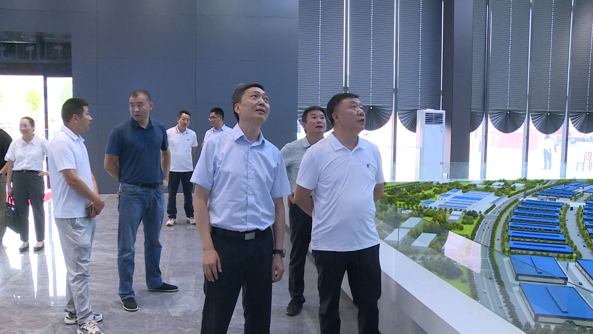 縣人大常委會開展循環(huán)產(chǎn)業(yè)環(huán)境保護工作專題調(diào)研