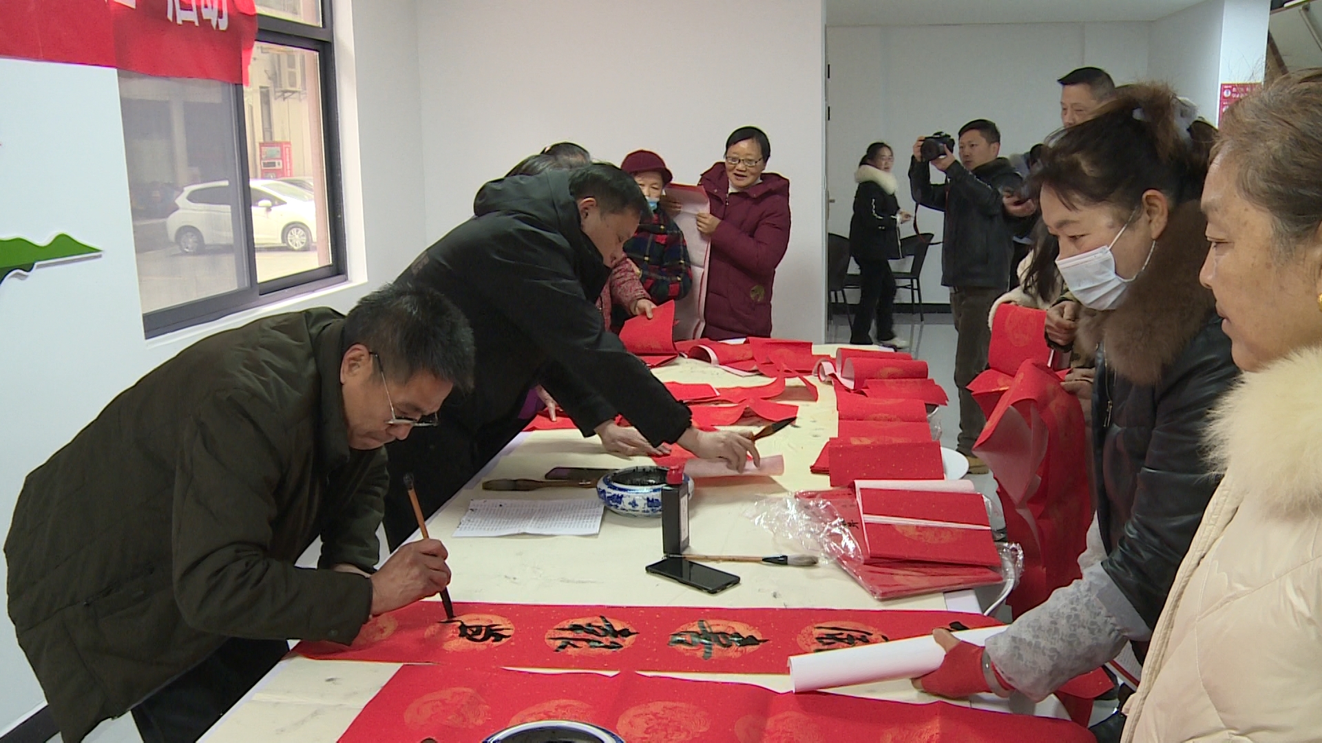 房縣瑞富未來城小區(qū)居民歡聚年味濃