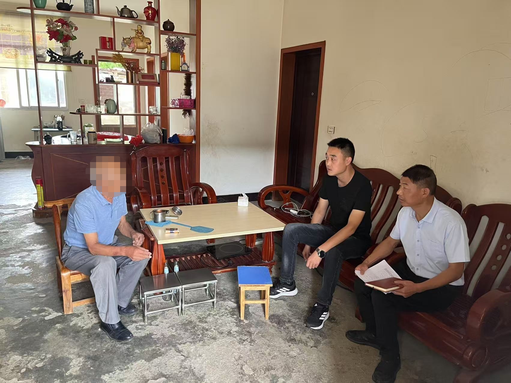 房縣白鶴鎮(zhèn)：解困助迷途 幫教啟新生