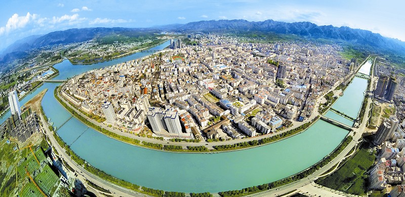 乘勢而上打牢發(fā)展基礎(chǔ)