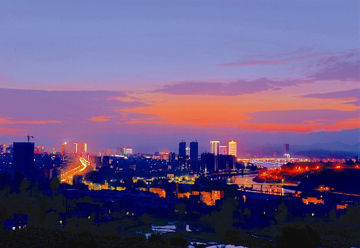 順勢而為書寫奮進(jìn)華章——房縣改革開放40年巡禮