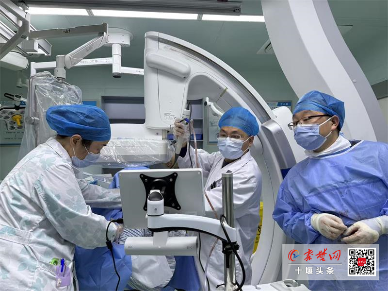 9小時生命營救！十堰市人民醫(yī)院“雙介入技術(shù)”成功拆除塵肺患者“呼吸炸彈”