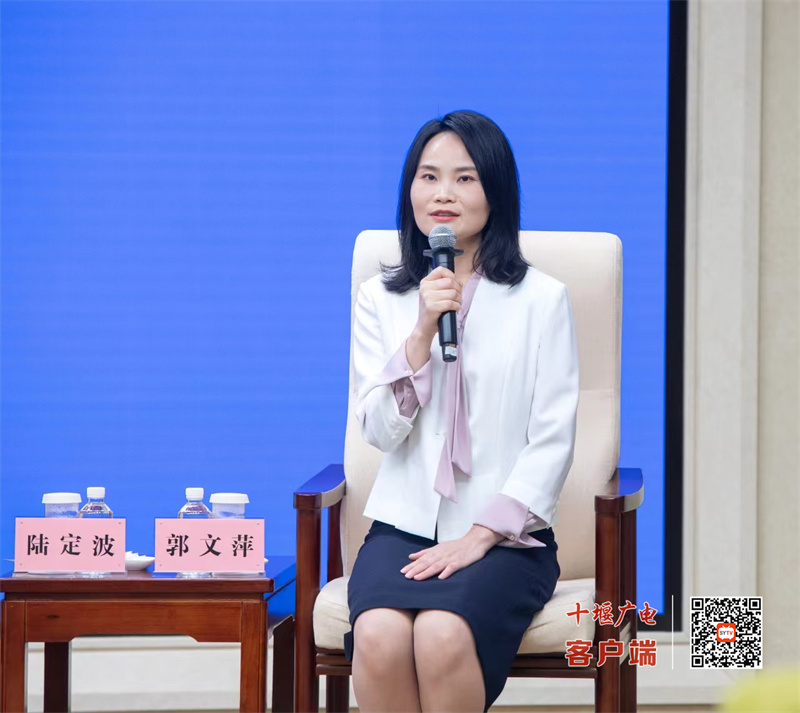 十堰這名護(hù)士亮相全省“一切為了人民健康”記者見面會(huì)