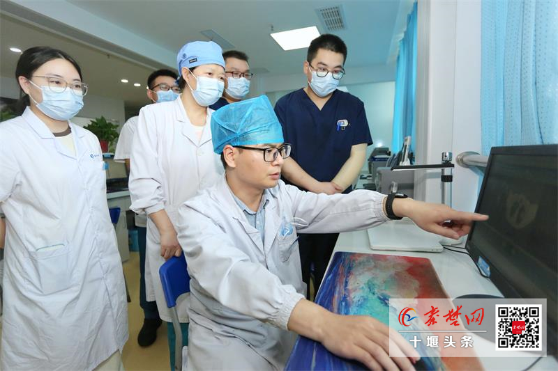 六旬患者大咯血命懸一線，十堰人醫(yī)呼吸與危重癥科精準栓塞“堵”住生命漏洞